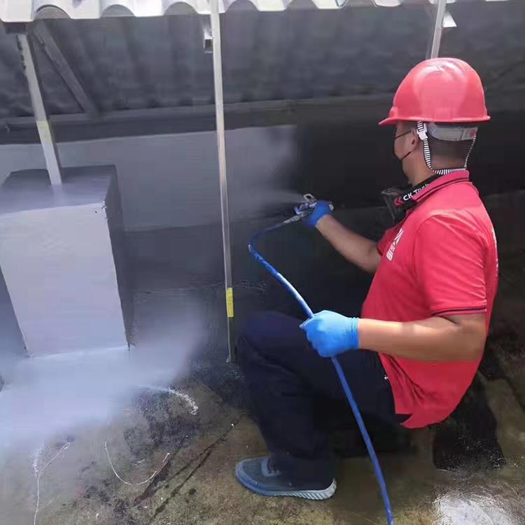 聚脲防水技術(shù)：建筑與工程領(lǐng)域無縫長(zhǎng)效防護(hù)的革命性解決方案